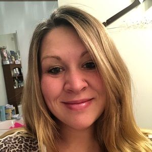 Meet your Posher, Carrie